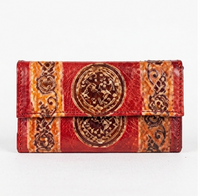 Handcrafted Elephant Motif Leather Clutch Wallet