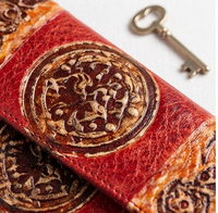 Handcrafted Elephant Motif Leather Clutch Wallet