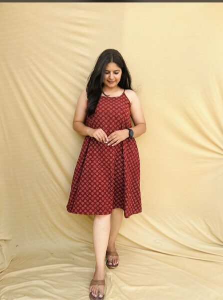 Decent Handicraft Cotton Ajrakh Handblock Print Veg Dyed One Piece Dress – Maroon, Knee-Length